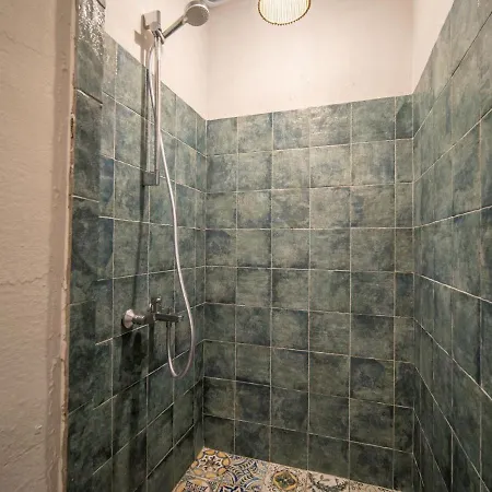 Gueney'in 5 Odasi Aparthotel